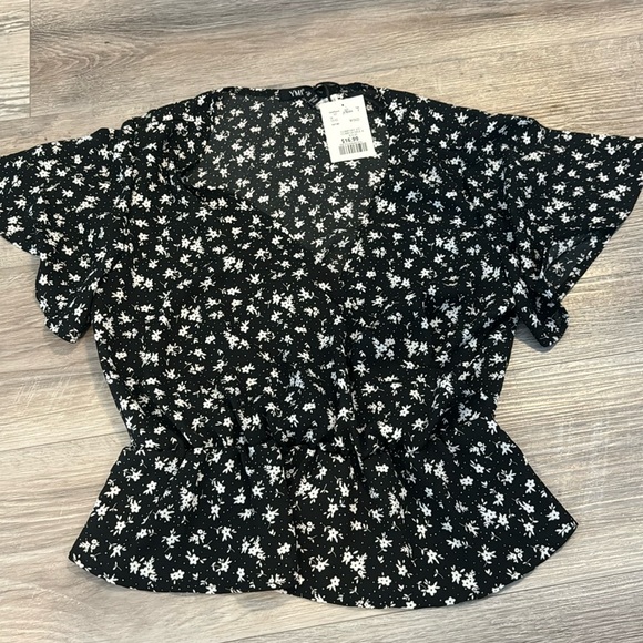 Floral shirt - Picture 2 of 6